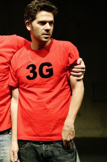 Ishay Golan in »Dritte Generation«Photo: Heiko Schäfer, 2009