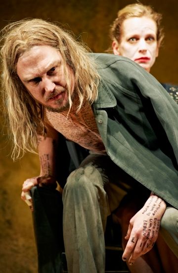 Lars Eidinger in »Tartuffe«Photo: Katrin Ribbe, 2014