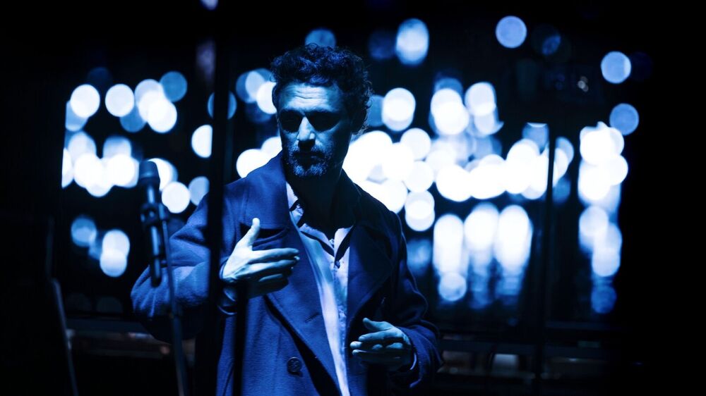 Play video "Bluets"